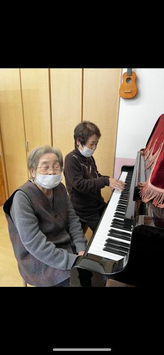 ピアノの二人