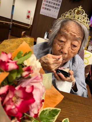 月お誕生日二人目はなんと100歳　3